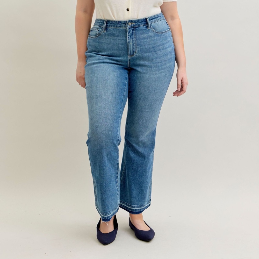 NEW Judy Blue Full Size Mid Rise Slim Bootcut Tummy Control Release Hem Jeans - Picture 7 of 15